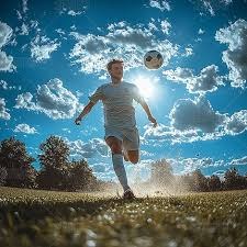 这款朝夕光年代理发行的二次元产品，开发商大股东已经变成了腾讯