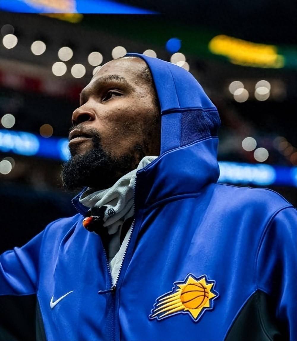 伟在10米 伟在10米