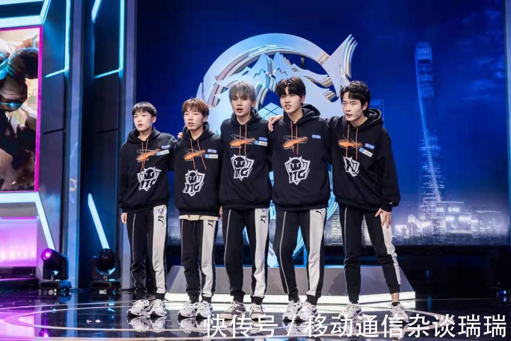 的方式站在 的方式站在