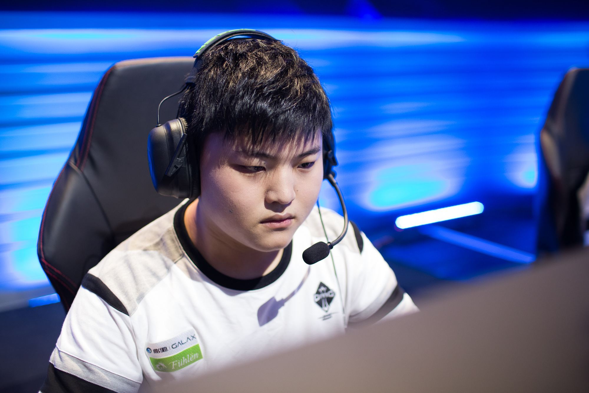 战让他以1 战让他以1